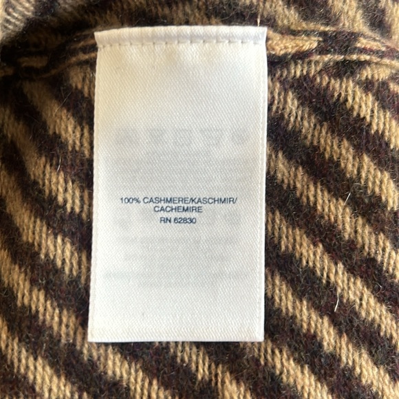 Lands End Chevron Print Cashmere Sweater - Picture 5 of 6